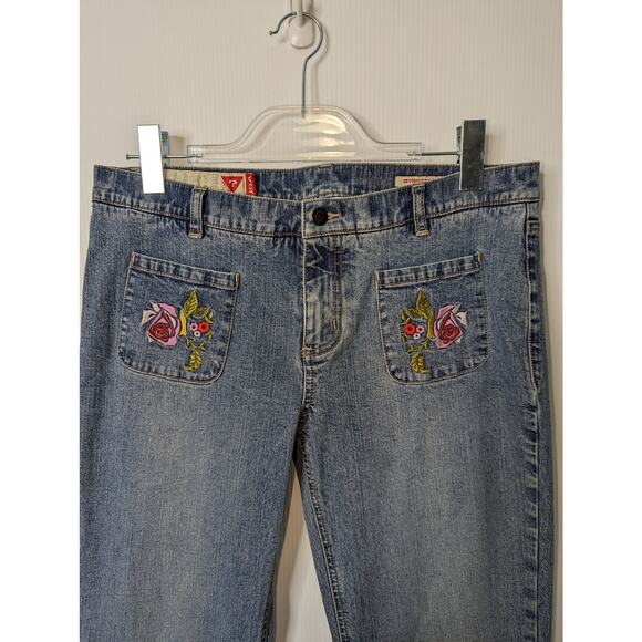 Vintage Y2K Guess jeans Low Rise Flares Embroidered Front Pockets Size 31 Womens - Picture 4 of 10